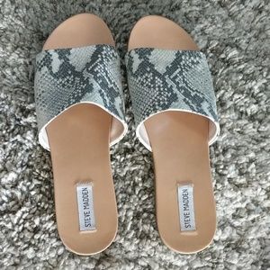 Steve Madden Karolyn slides size 11